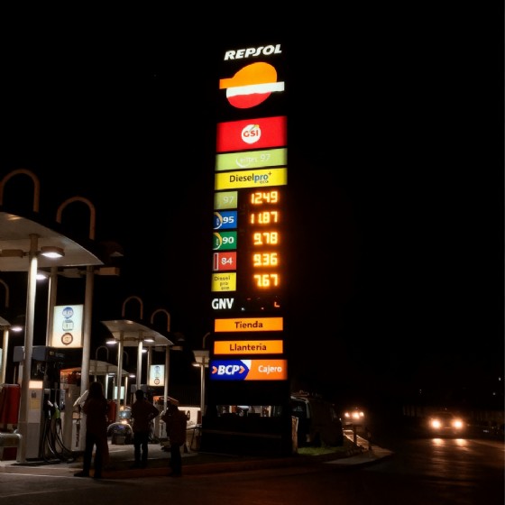 12 Inch IP67 Amber LED Gas Price Sign 88.88